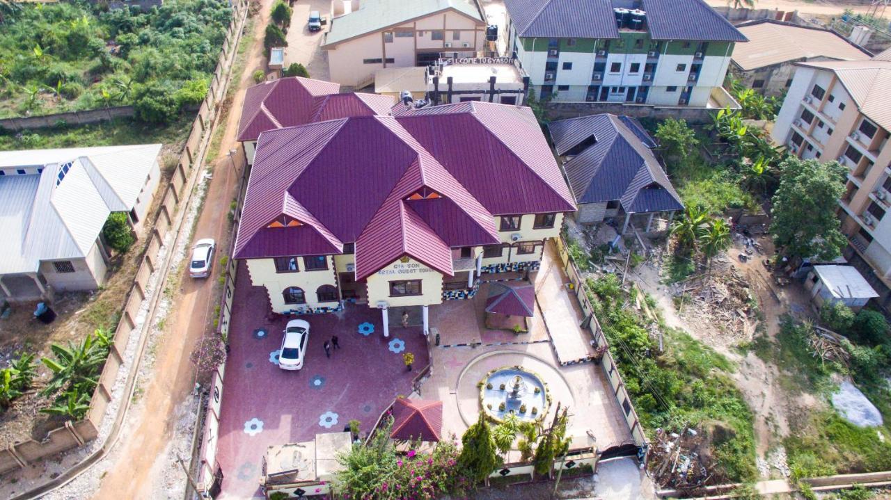 Gya-Son Royal Guest House Kumasi Esterno foto