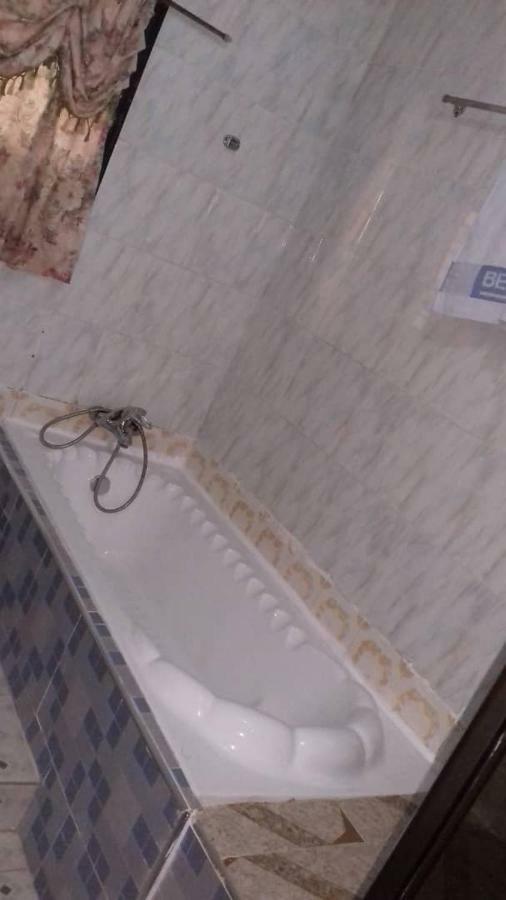Gya-Son Royal Guest House Kumasi Esterno foto