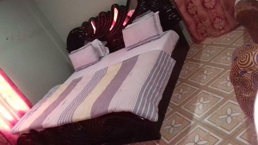 Gya-Son Royal Guest House Kumasi Esterno foto