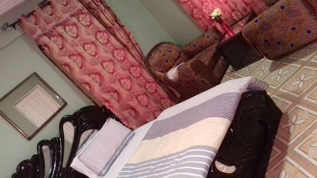 Gya-Son Royal Guest House Kumasi Esterno foto